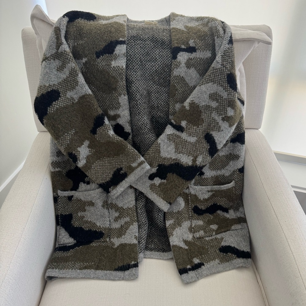 Anthropologie Gray and Brown Camo Knit Sweater Cardigan